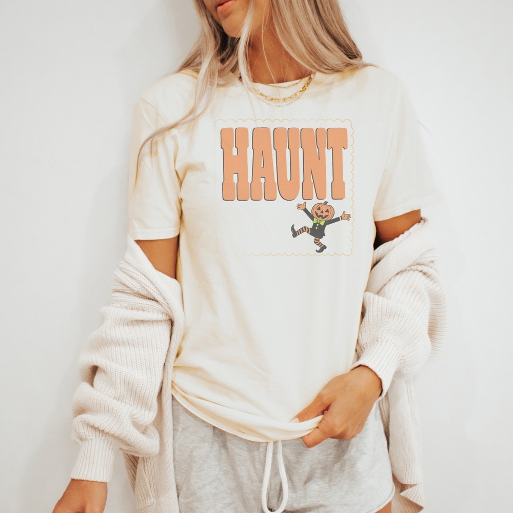 HAUNT Dancing Pumpkin Head in Scalloped Border Tee